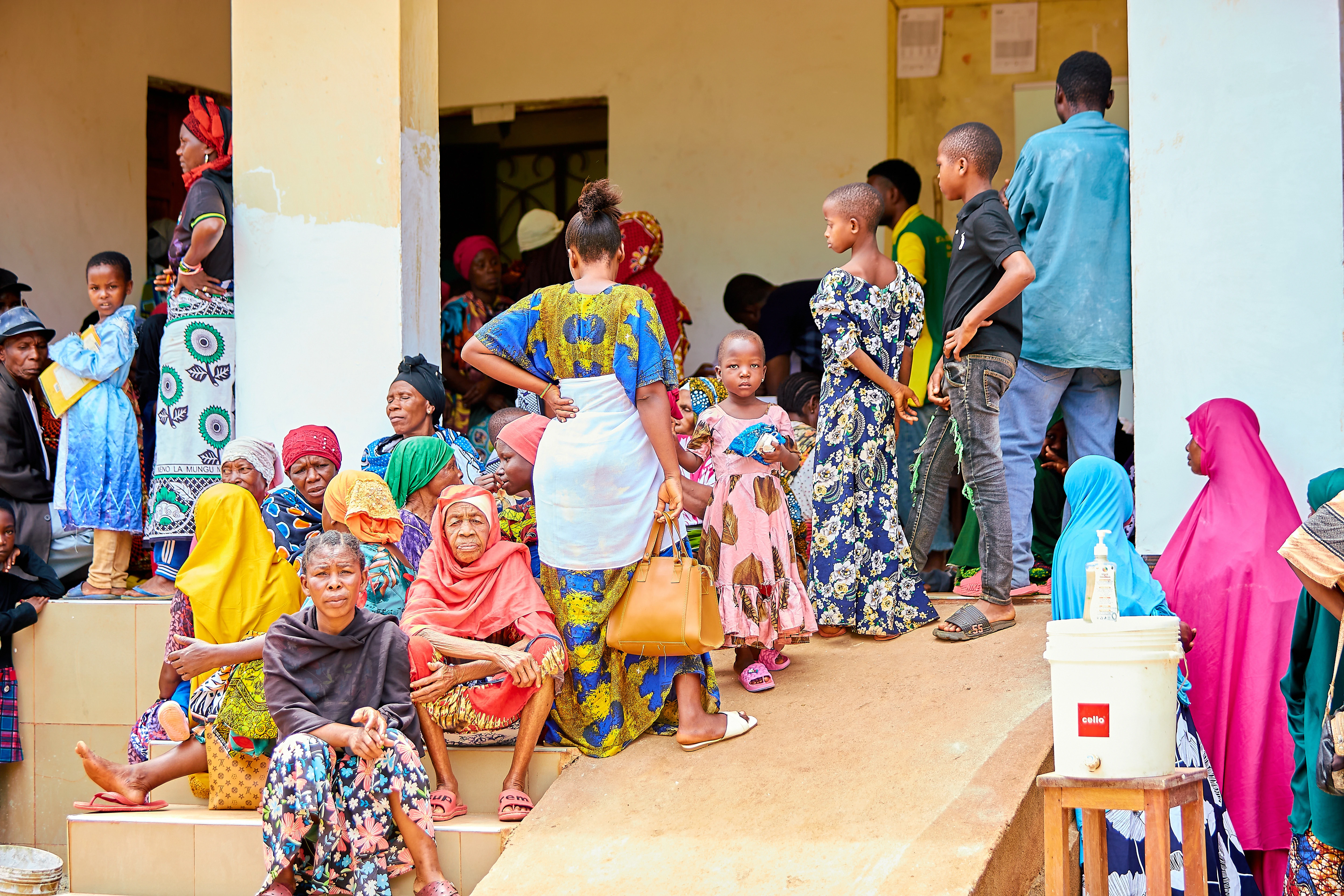 Large crowd of mothers, children and elders at the Zanzibar Medical Camp clinic